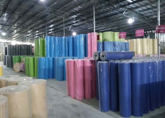 comprar 10-200GSM Tejidos no tejidos Spunbond perfectos para el embalaje exterior en varios colores online manufacture
