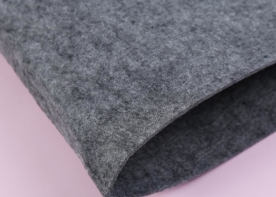 comprar Ancho a medida Aguja impermeable perforada de tejido no tejido para la fabricación de máscaras médicas online manufacture