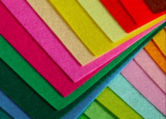 comprar tela no tejida gruesa del ANIMAL DOMÉSTICO de 1~ los 5MM, poliéster no tejido para la decoración del arte, geotextil online manufacture