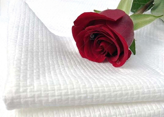 comprar Muestra no tejida blanca de la tela el 70% Tencel/el 30% Cupro de Spunlace disponible online manufacture